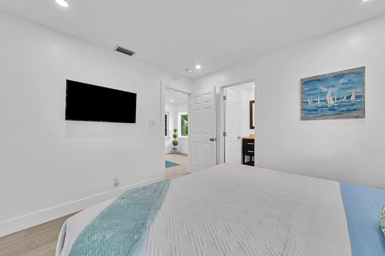 Welcome To Paradise! Secluded 4 Bed, 3 Bath, Pool Fort Lauderdale Luaran gambar
