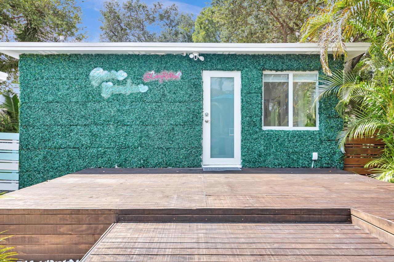 Welcome To Paradise! Secluded 4 Bed, 3 Bath, Pool Fort Lauderdale Luaran gambar