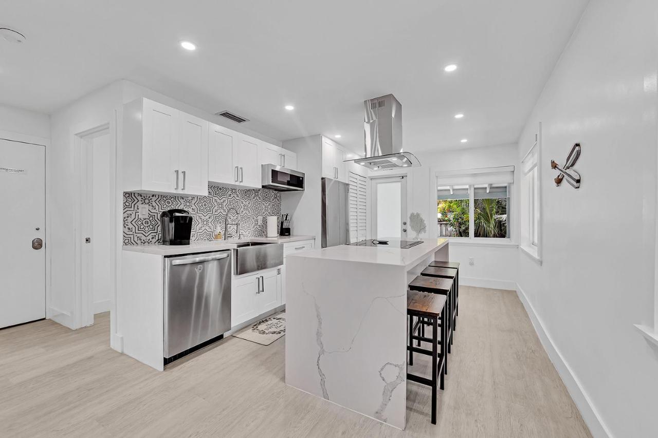 Welcome To Paradise! Secluded 4 Bed, 3 Bath, Pool Fort Lauderdale Luaran gambar